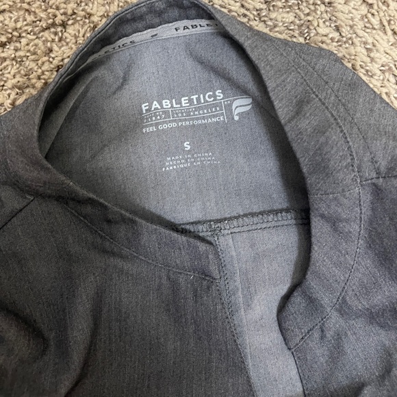 Fabletics scrub set - Picture 2 of 4